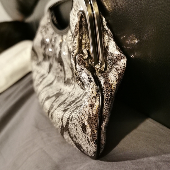 EXPRESS bling bling clutch - Picture 5 of 5